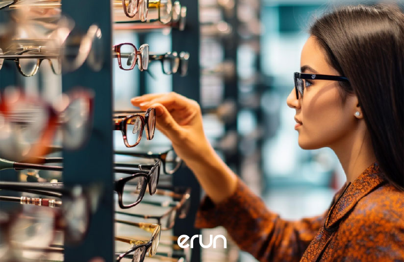 眼镜店收银系统哪家好？eRun 一机搞定验光与调货(图1)